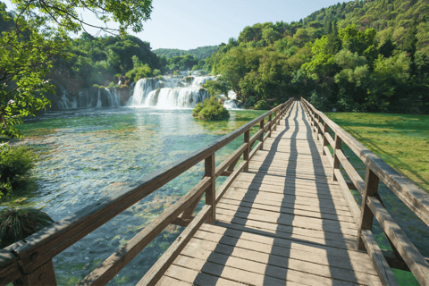 Krka vattenfall:Privat tur med vinprovning och öken