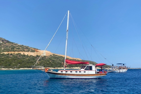 Bodrum Private Boat Tour with LunchPrivate Boat Tour