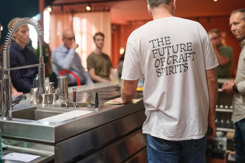Gothenburg: Distillery Tour and Guided Tasting