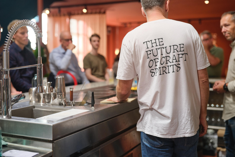 Gothenburg: Distillery Tour and Guided Tasting