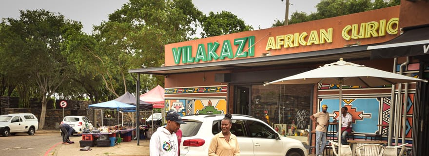 Soweto : visite à pied, peinture et boisson, avec une toile à emporter