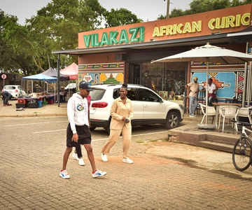 Soweto: Sip & Paint Walking Tour