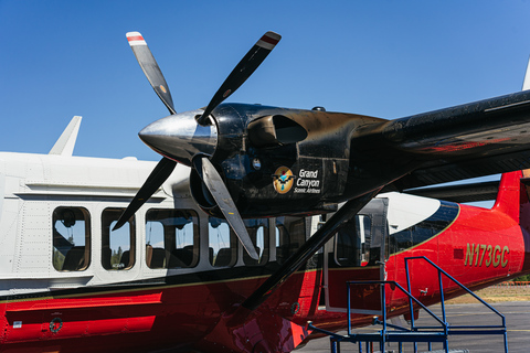 Grand Canyon Village: Wycieczka samolotem po południowej krawędzi Wielkiego KanionuLot samolotem nad Wielkim Kanionem i wycieczka Hummerem