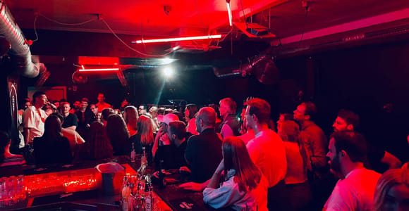 "Comedykills" - das Open Mic am Maximiliansplatz