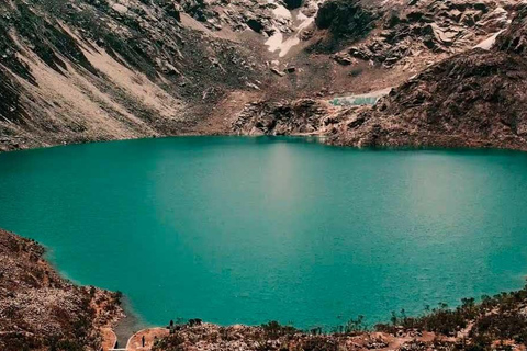 Huaraz: Rocotuyoc Ice Lagoon - White Mountain Range