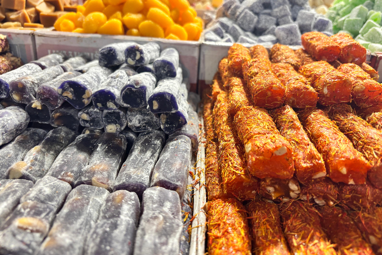 Baku Food Tour: 10+ Tastings, Tea Set & Local Spices Small group (max 10 people)