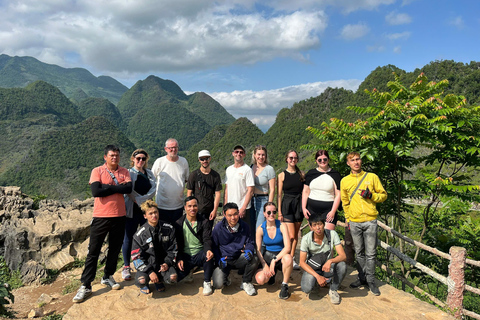 From Hanoi: Ha Giang Loop 3D2N + 2-Way Bus & Free Hostel Ha Giang Loop Tour 3D2N Ride with your Friend