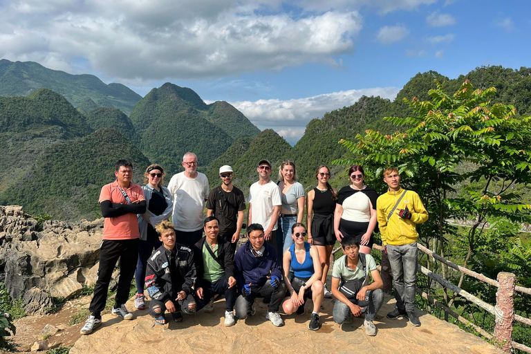 From Hanoi: Ha Giang Loop 3D2N + 2-Way Bus & Free Hostel Ha Giang Loop Tour 3D2N Ride with your Friend