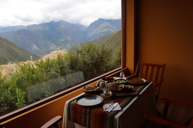 Chinchero, Moray, Maras y Picnic con LlamasDesde Cusco: Moray, Salinas de Maras y Chinchero con ...