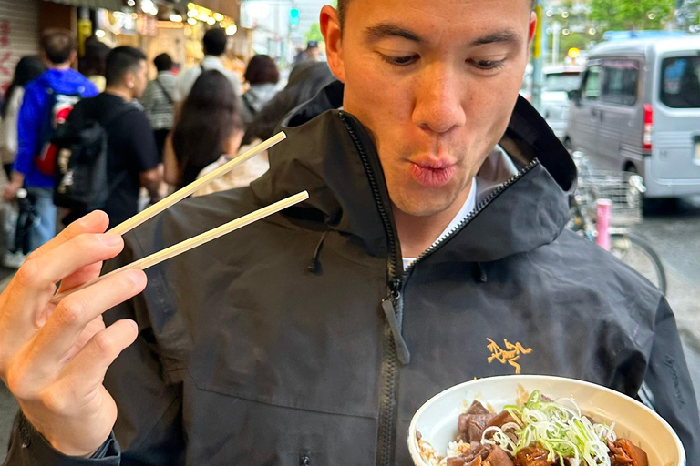 Tsukiji Fish Market Food Tour in Tokyo: Seafood Delight