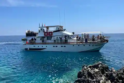 Protaras : Croisière Waterworld Turtle Cove avec arrêts baignade