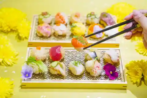 Sushi making experience in Shinjuku, Tokyo