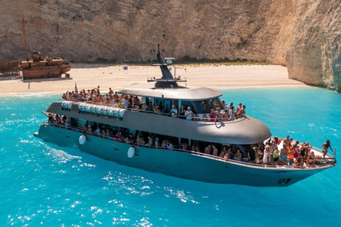 Gita in barca di lusso all&#039;isola di Symi con bagno a San Giorgio