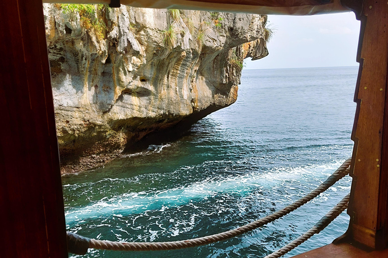 Khao Lak: Barco tradicional para a Baía de Phang Nga e a Ilha Hong