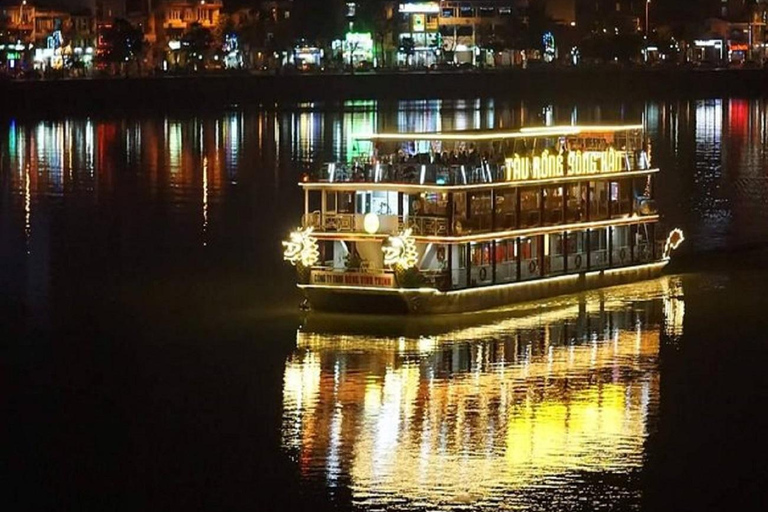 Tour serale della città di DaNang con scooter e Han CruiseTour serale della città di DaNang in scooter - Cavaliere di Aodai e crociera di Han