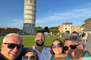 Ab Florenz: Private Tagestour nach Lucca, Kochkurs & Pisa