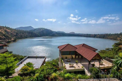 From Addis Ababa: Day Trip to Debre Zeit/Bishoftu