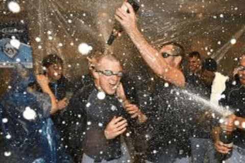 Barcelona: feestelijke bustocht op oudejaarsavond 2026Privé limousineticket