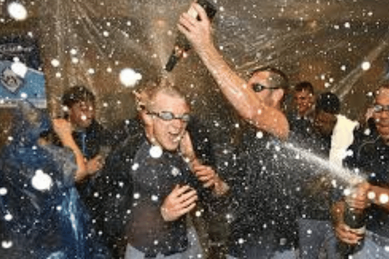 Barcelona: feestelijke bustocht op oudejaarsavond 2026Privé limousineticket