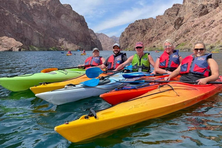 Von Las Vegas aus: Kajakverleih mit Shuttle zur Smaragdhöhle