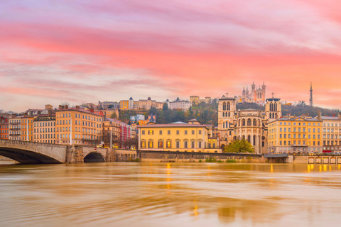 Lyon: Private Guided Tour on Your Mobile Lyon: Silk Code and Secret Traboules with Kit and Live Guide