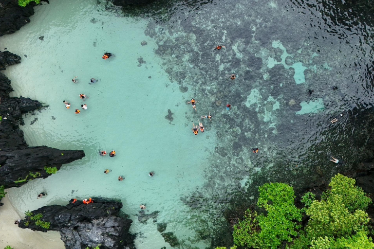 El Nido: Tour privado D con Laguna Pequeña, Laguna Cadlao