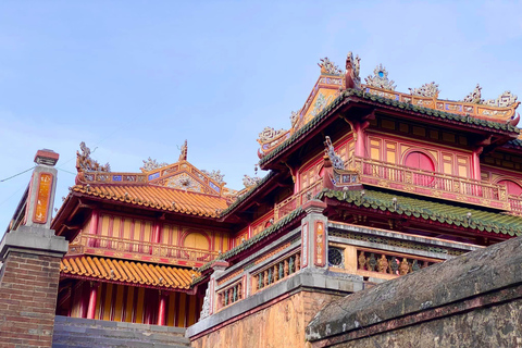 Hue Walking tour to Imperial City and Dong Ba Market