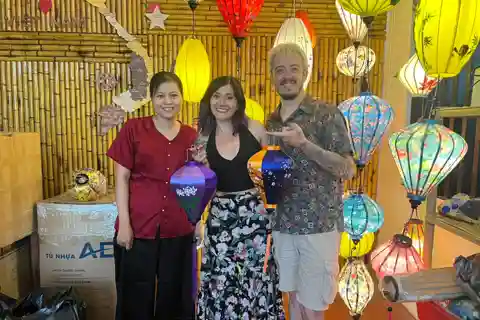 Lantern Making Class with Hotel pick-up -Thanh Truc Lantern