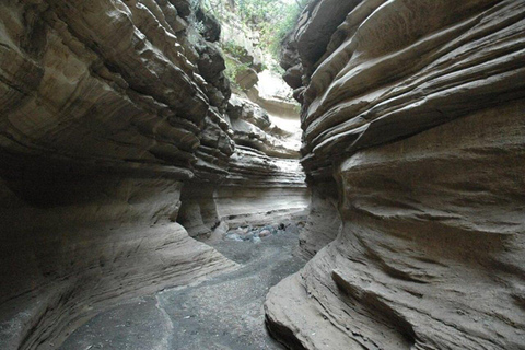 Nairobi:Lake Naivasha, Hell’s Gate & Crescent Island Tour