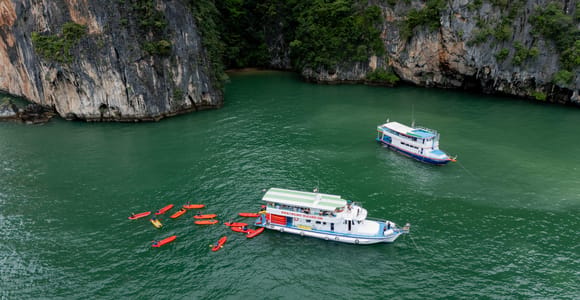 Depuis Phuket : excursion en canoë au crépuscule dans la baie de Phang-Nga et dîner
