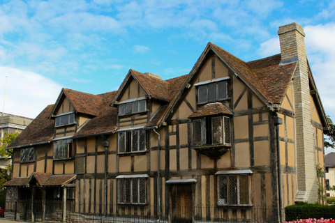 London: Oxford, Cotswolds, Stratford & Warwick Castle Tour Tour in English without Entrance