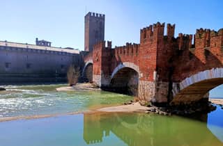 Verona: History, Highlights, Hidden Gems Small Group Tour