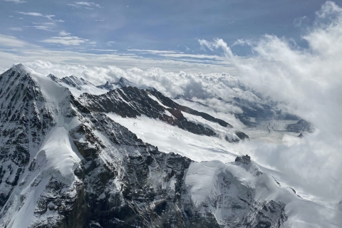 Berne: vol en hélicoptère privé de 42 minutes dans les Alpes suisses