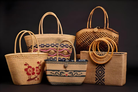 Shanghai: Straw Weaving Handicraft Workshop