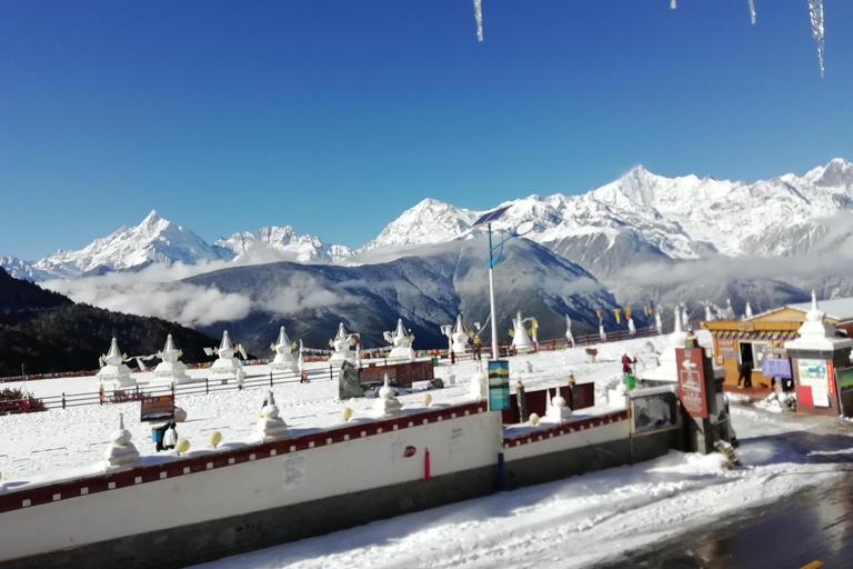 Shangri-La: trekking delle montagne innevate di Meili e del villaggio di Yubeng