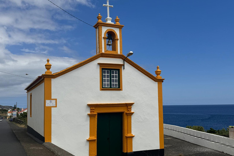 Excursão de meio dia à Ilha Terceira: Baías Encantadas com degustaçãoProgramação de inverno