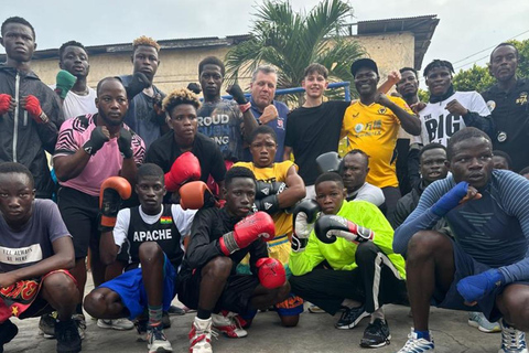 Accra : Parc commémoratif Kwame Nkrumah et salle de boxe locale