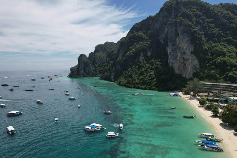 Phuket: Phi Phi Islands Late Departure Tour with Lunch Tour with Shared Hotel Transfer