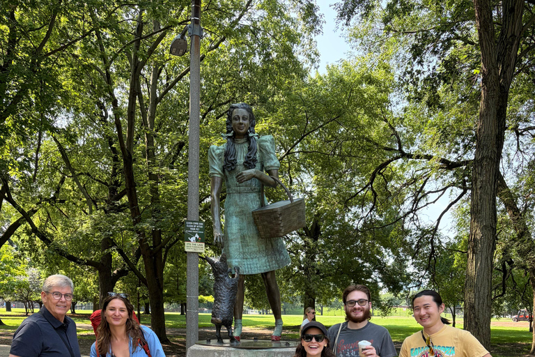 Chicago: Lincoln Park Walking Tour with Coffee & Treat