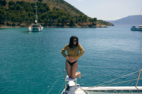 Nauplia: Crucero en catamarán con comida y bebida