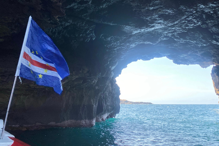 Beach: Boat Trip to Águas Belas Cave with Lunch & BBQ Beach: Boat Trip to Águas Belas Cave with BBQ