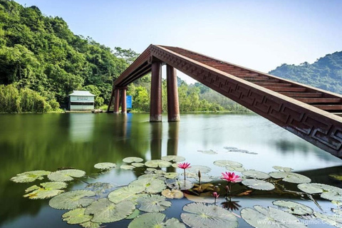 From Hanoi: Perfume Pagoda & Huong Tich Cave Group Tour