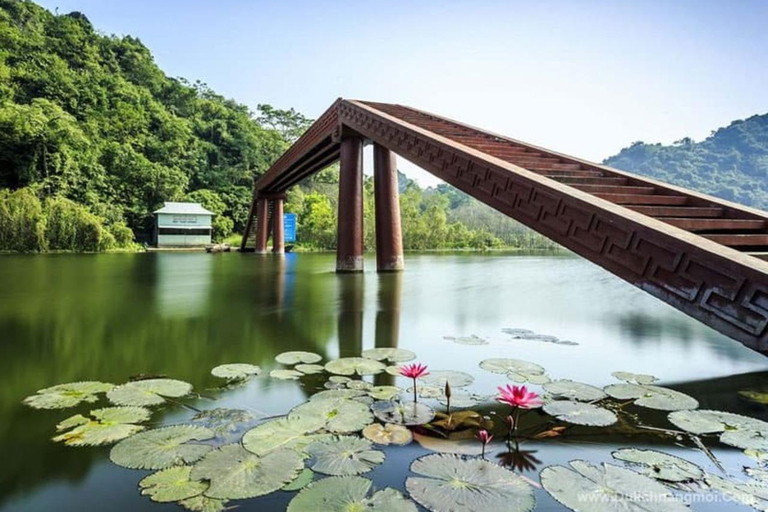 From Hanoi: Perfume Pagoda & Huong Tich Cave Group Tour