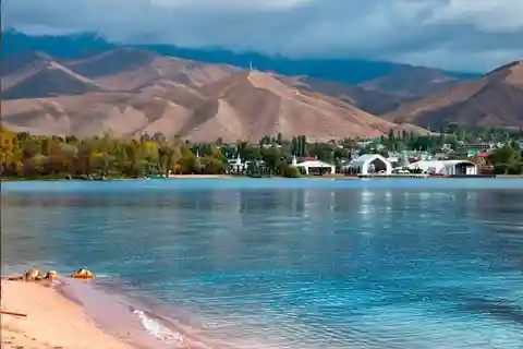 Issyk Kul-søen: Svømmetur