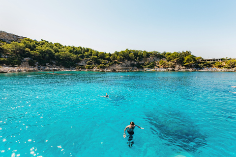 Rhodos: All-inclusive katamarankryssning med lunch och drinkarSeglande katamaran med 3 simstopp &quot;Wind&quot;