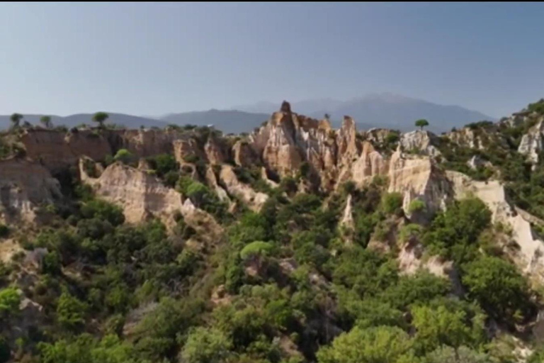 A sensory walk at Les Orgues, between nature and landscape A sensory walk at the Orgues, between Nature and Landscape