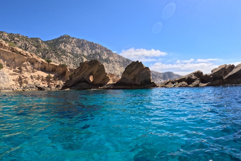 Ibiza : Visite guidée des grottes marines - itinéraire en kayak et plongée avec tubaVisite guidée des grottes marines d'Ibiza : itinéraire guidé en kayak et en plongée libre
