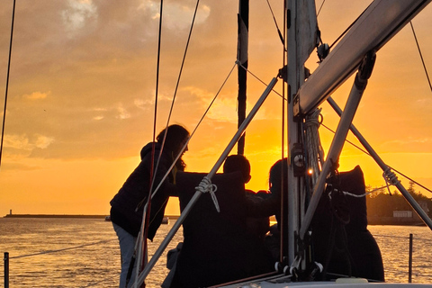 Porto,cruise with magical sunset ocean,open sail drink&snack Shared Magical Sunset Ocean
