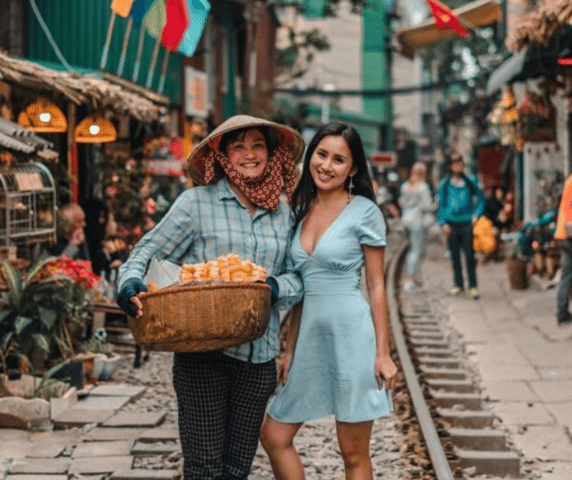 Hanoi: Private Half-day City Highlights and Hidden Gems Tour