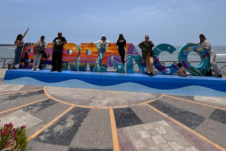 Lima: Private Tour of Barranco, La Herradura, and the Pachacámac Sanctuary